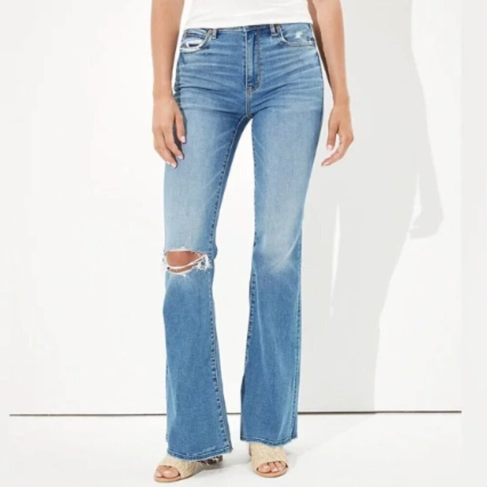 American Eagle Women's Sz 00 Regular Super Hi-Rise Flare Jean Distressed Raw Hem